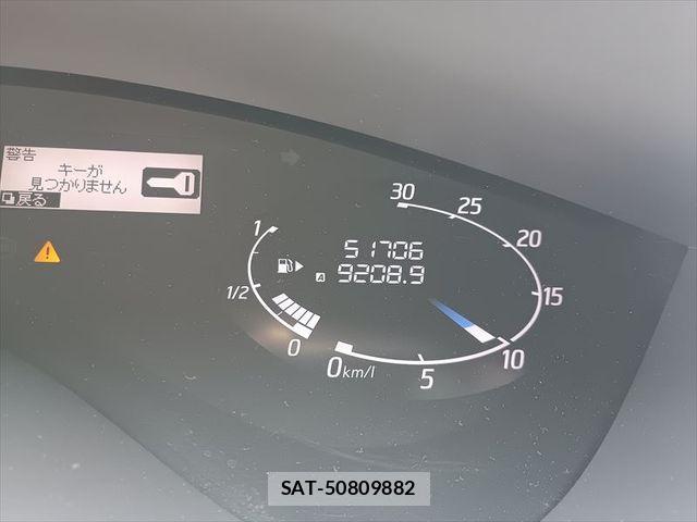 Nissan SERENA 2013-07 7224795-25