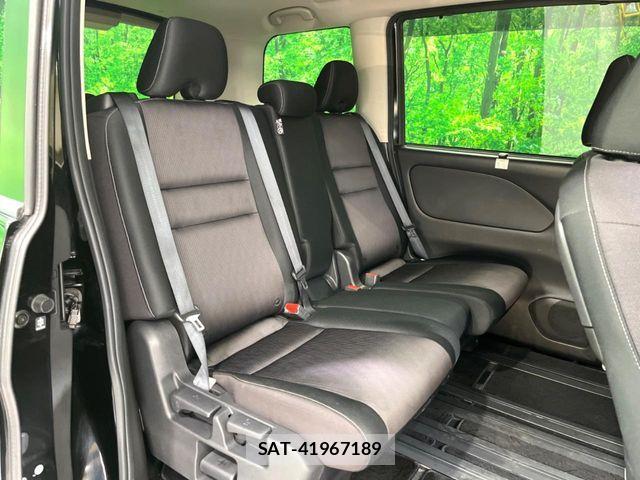 Nissan SERENA 2017-03 7224851-9