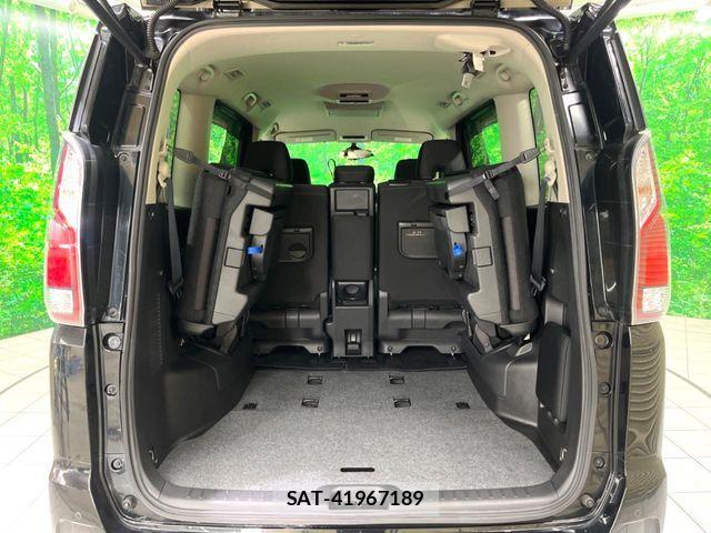 Nissan SERENA 2017-03 7224851-11