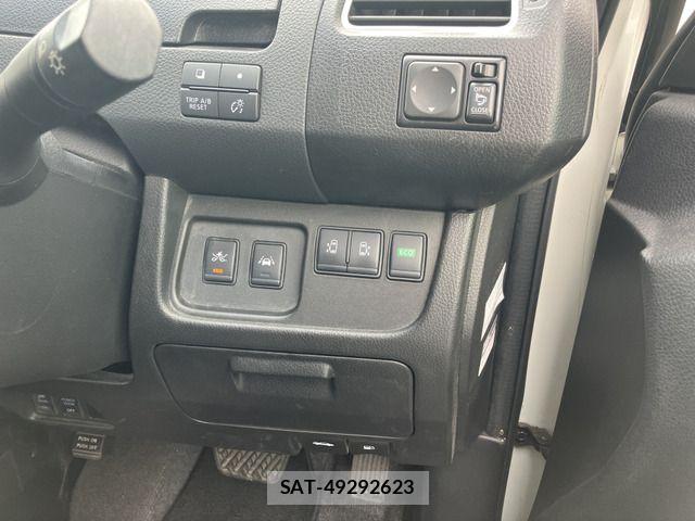 Nissan SERENA 2014-03 7224807-7