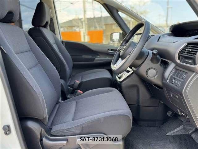 Nissan SERENA 2019-08 7224895-15