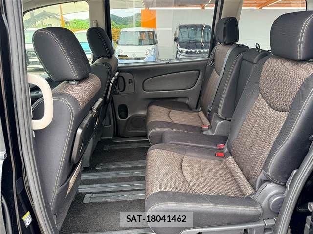 Nissan SERENA 2015-09 7224826-18
