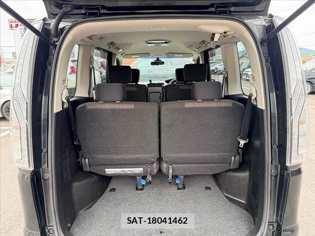 Nissan SERENA 2015-09 7224826-19