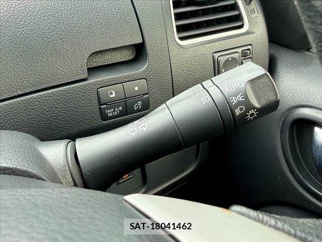 Nissan SERENA 2015-09 7224826-24