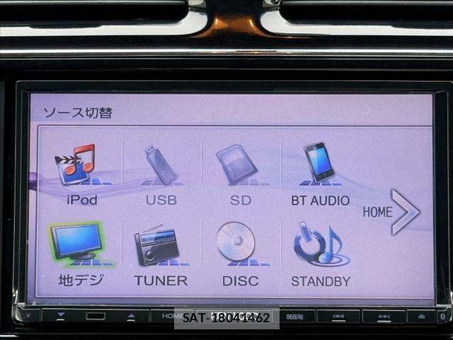 Nissan SERENA 2015-09 7224826-3