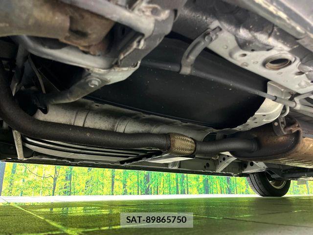Nissan SERENA 2014-12 7217295-18