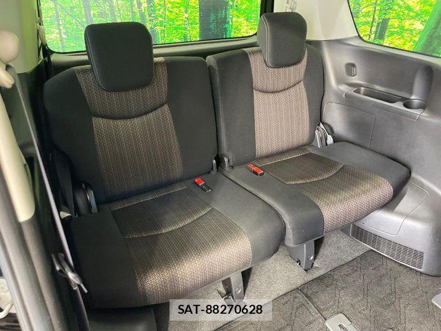 Nissan SERENA 2014-02 7224804-9