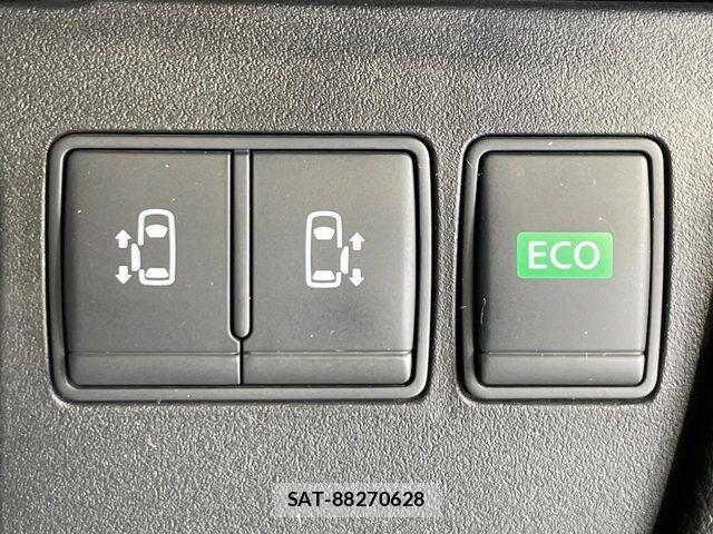 Nissan SERENA 2014-02 7224804-5