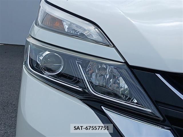 Nissan SERENA 2016-09 7224846-11