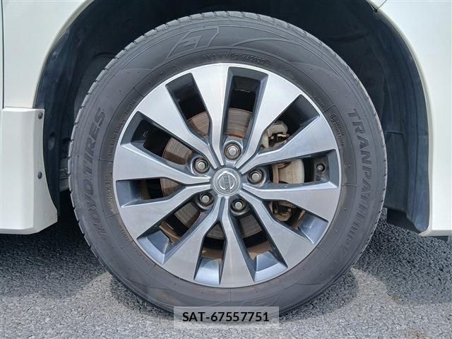 Nissan SERENA 2016-09 7224846-13