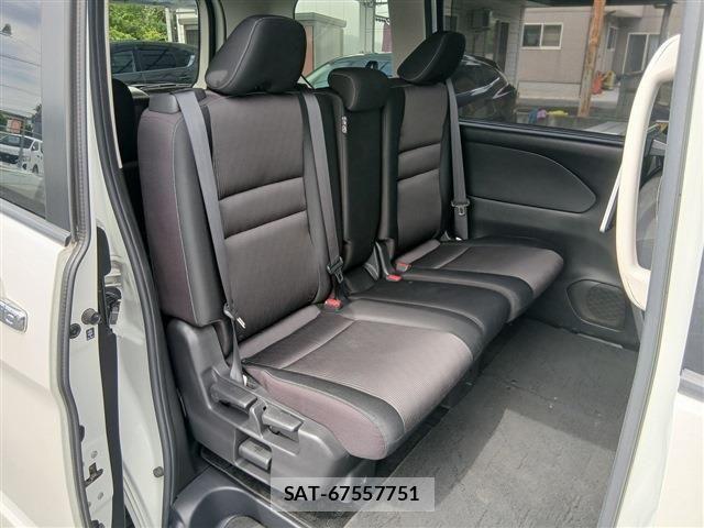Nissan SERENA 2016-09 7224846-15