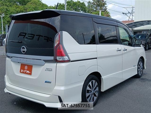 Nissan SERENA 2016-09 7224846-22