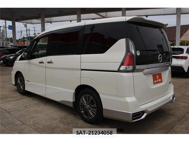 Nissan SERENA 2017-03 7224854-10