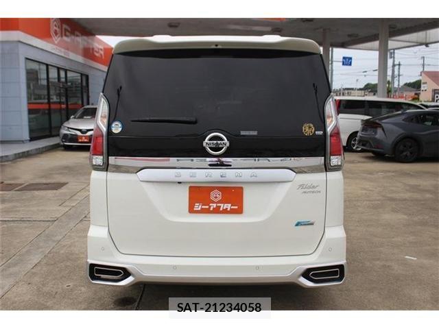 Nissan SERENA 2017-03 7224854-11