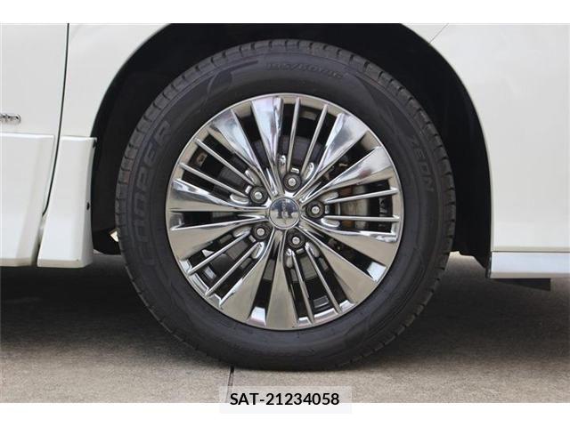 Nissan SERENA 2017-03 7224854-14