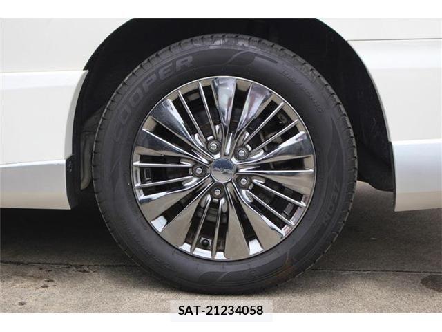 Nissan SERENA 2017-03 7224854-16