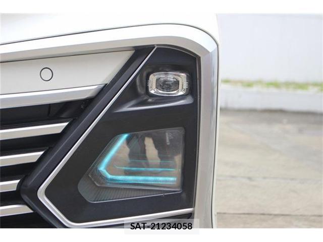Nissan SERENA 2017-03 7224854-21