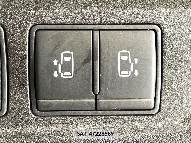 Nissan SERENA 2017-04 7224852-4