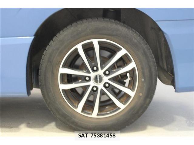 Nissan SERENA 2017-04 7224853-24