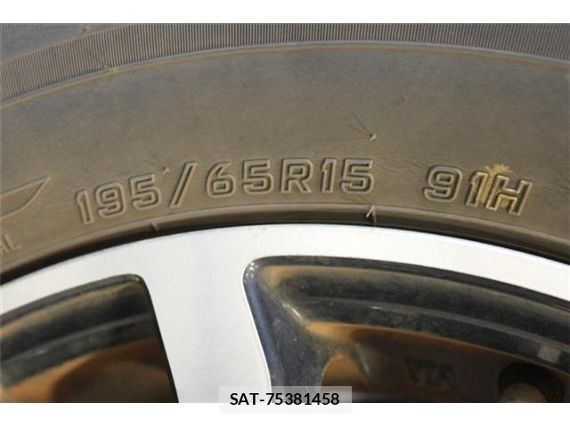 Nissan SERENA 2017-04 7224853-27