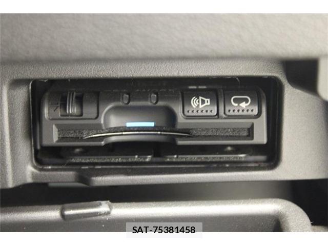 Nissan SERENA 2017-04 7224853-3