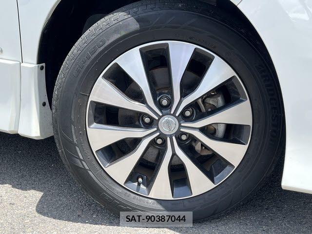 Nissan SERENA 2019-03 7224886-26