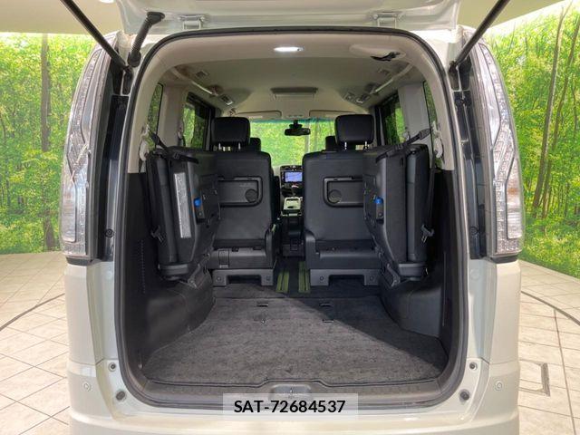 Nissan SERENA 2015-08 7224818-10