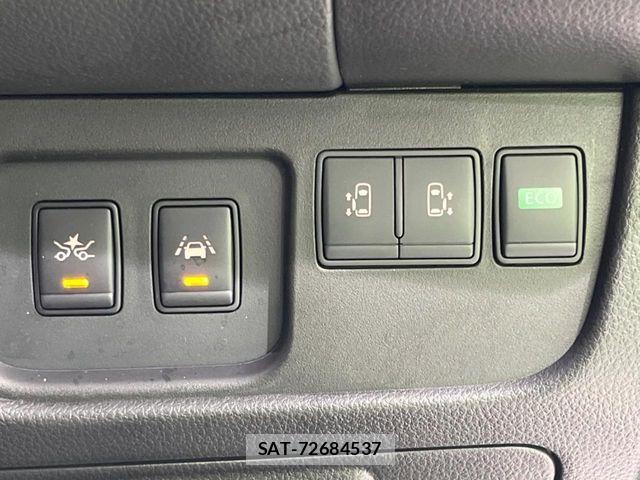 Nissan SERENA 2015-08 7224818-6