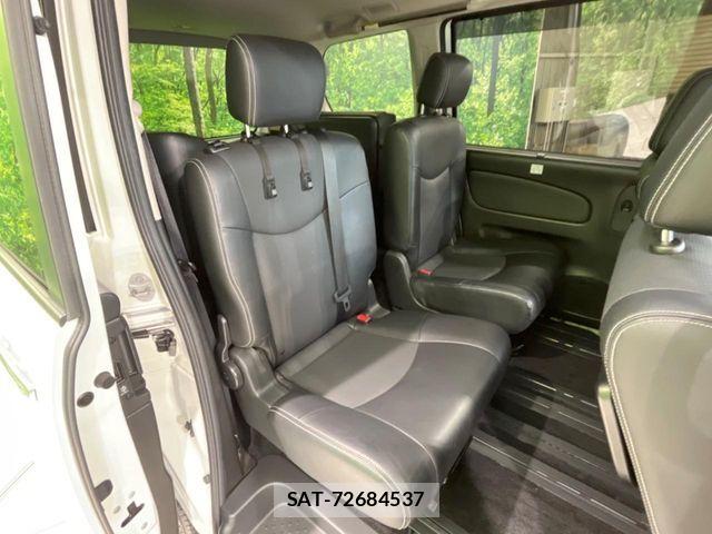 Nissan SERENA 2015-08 7224818-8