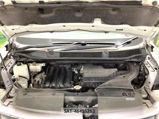 Nissan SERENA 2016-02 7224828-17