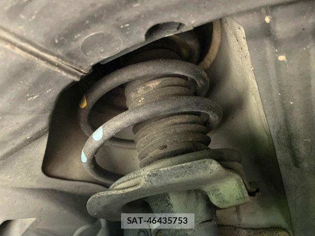 Nissan SERENA 2016-02 7224828-19