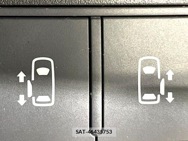 Nissan SERENA 2016-02 7224828-6