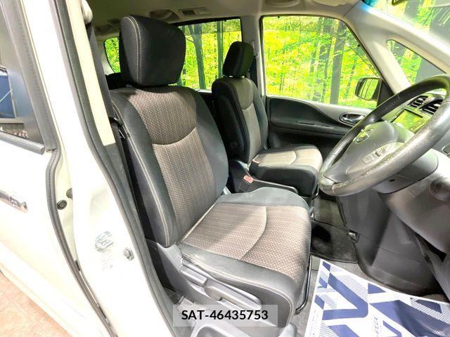 Nissan SERENA 2016-02 7224828-7