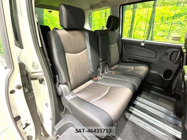 Nissan SERENA 2016-02 7224828-8