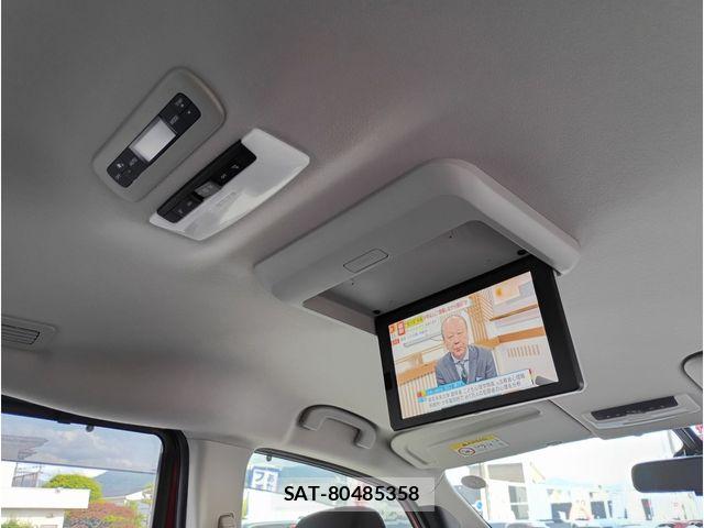 Nissan SERENA 2017-07 7224869-11