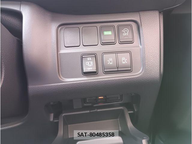 Nissan SERENA 2017-07 7224869-13