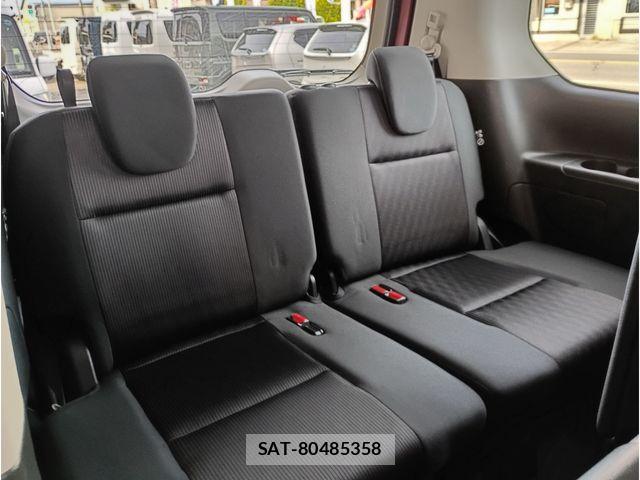 Nissan SERENA 2017-07 7224869-16