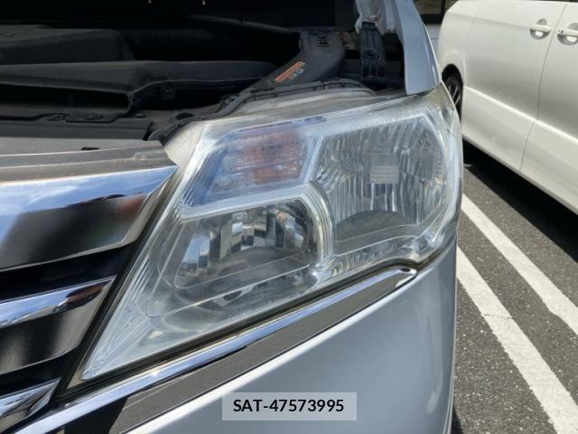 Nissan SERENA 2013-09 7224798-10
