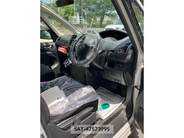 Nissan SERENA 2013-09 7224798-12