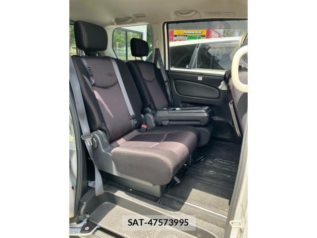 Nissan SERENA 2013-09 7224798-14