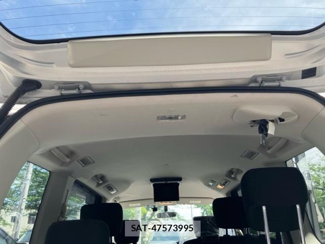 Nissan SERENA 2013-09 7224798-16