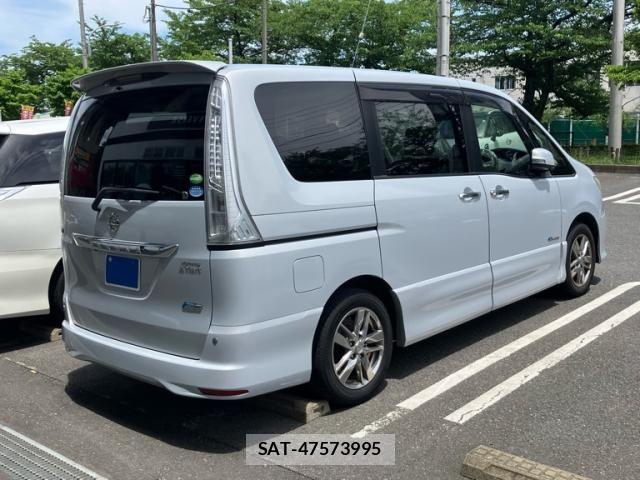 Nissan SERENA 2013-09 7224798-3