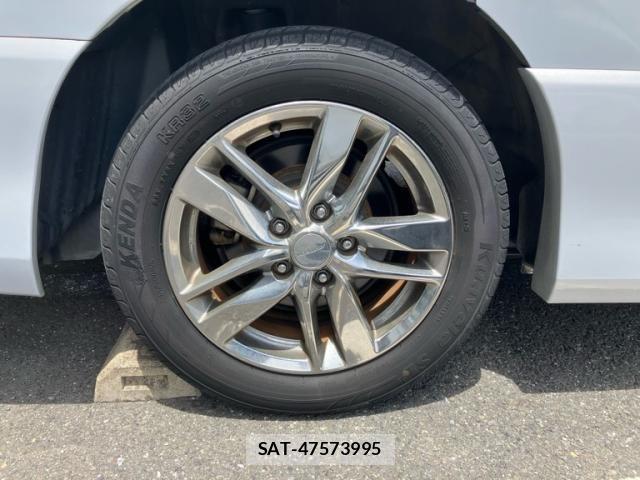 Nissan SERENA 2013-09 7224798-6
