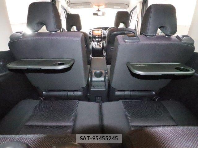 Nissan SERENA 2018-05 7224879-13