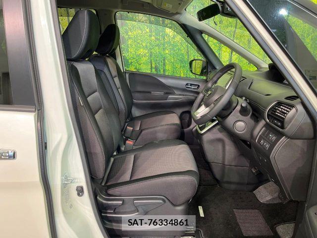 Nissan SERENA 2017-05 7224856-8