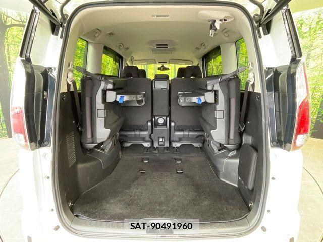 Nissan SERENA 2018-01 7224874-10