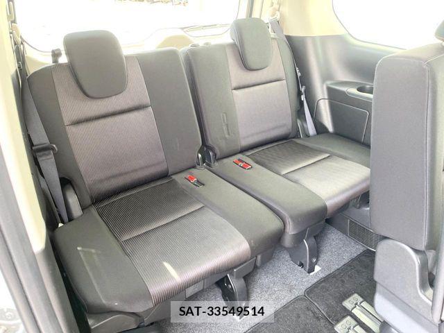 Nissan SERENA 2017-07 7224867-9