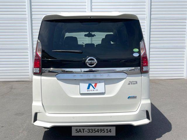 Nissan SERENA 2017-07 7224867-16