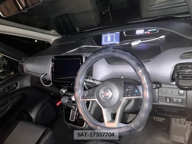 Nissan SERENA 2020-07 7224903-10