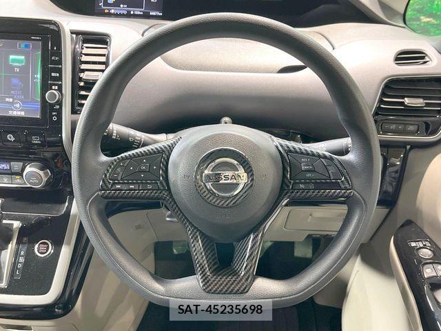 Nissan SERENA 2016-11 7224843-11